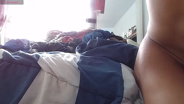 Mrlight1k's cam snapshot