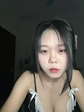 Emely-lysea live sex cam