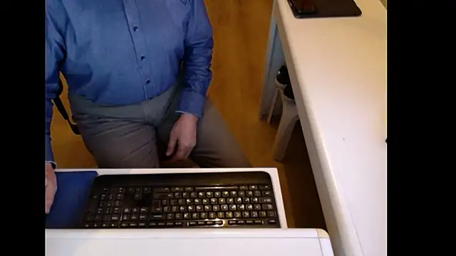 dutchpornking's cam snapshot