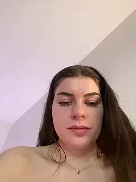 EllyNora live sex cam