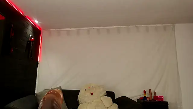 agatha_prime's cam snapshot