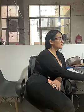 Antonella_Julieta's cam snapshot