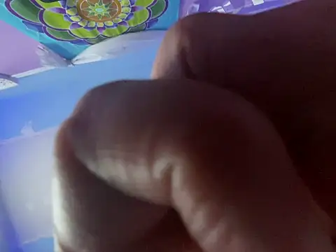 LickYourYoni's cam snapshot