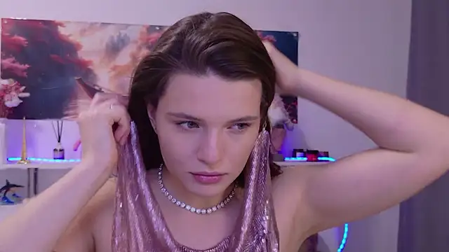 Nellie_Medina's cam snapshot