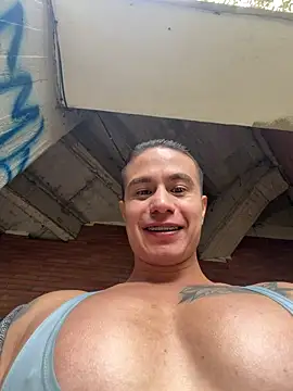 DominickVegas's cam snapshot