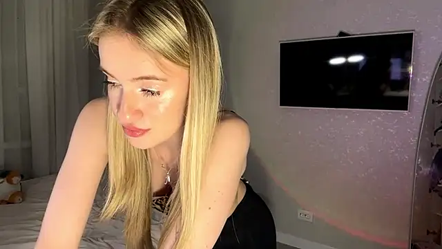 Between_Eeys's cam snapshot