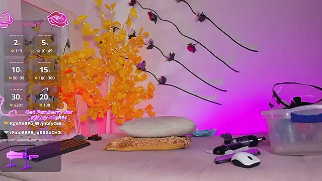 ZoeBruneet's cam snapshot