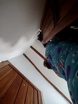 tata_sanz_'s cam snapshot