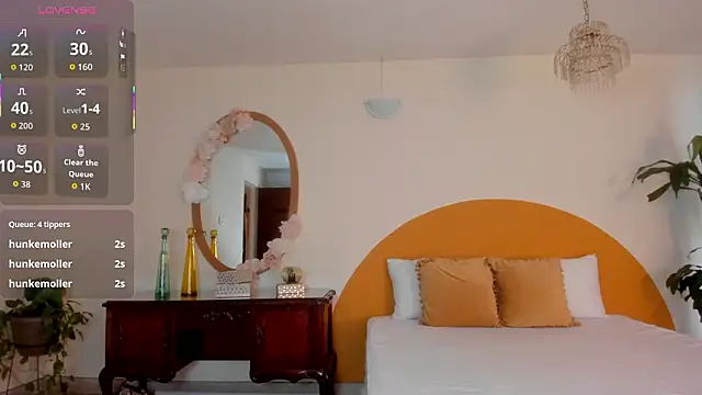 liaa_moretti_'s cam snapshot