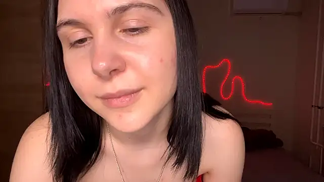 MyraLitterers's cam snapshot