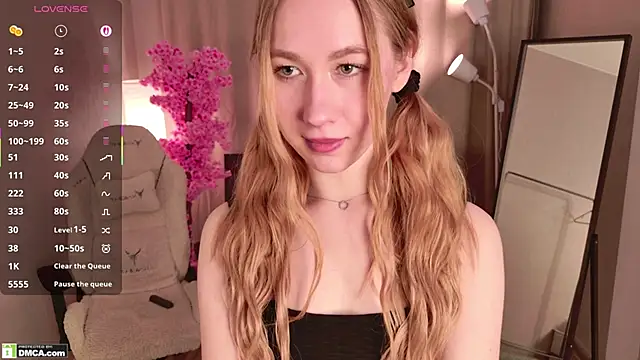 lil_monikaa live sex cam