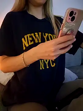 Luna_Veil's cam snapshot