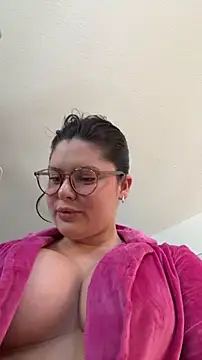 mangolini_parrocini's cam snapshot