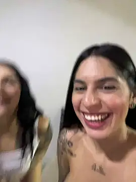 charlotte_stevenss_'s cam snapshot