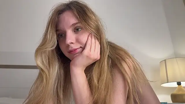 FruityXo's cam snapshot