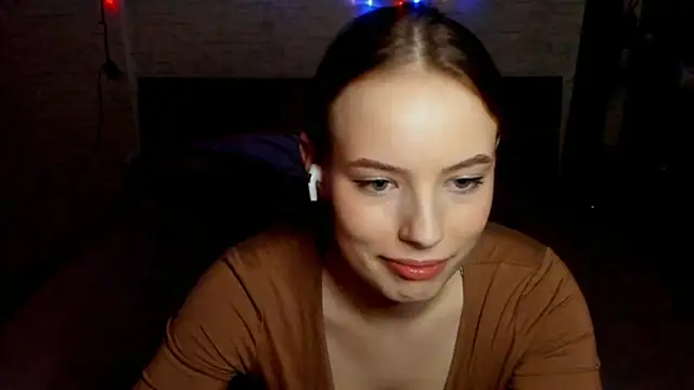 deep_eyes's cam snapshot