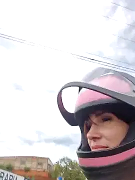 Irresistible24 live sex cam