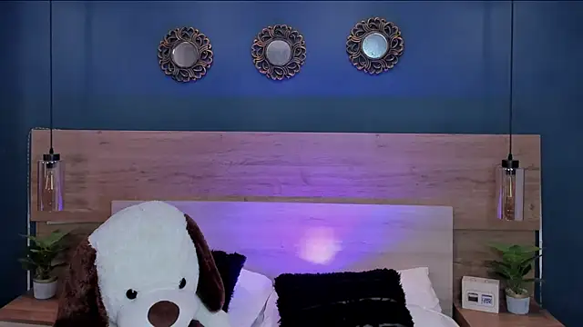 SusanAdams1's cam snapshot