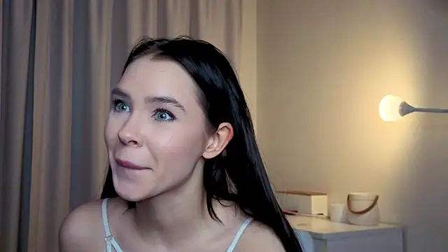 slyshypie's cam snapshot