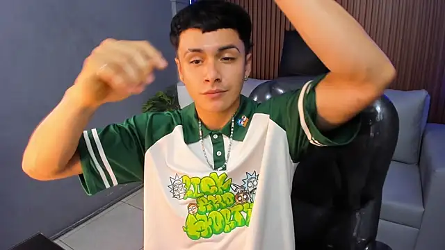 Leo_santoro live sex cam