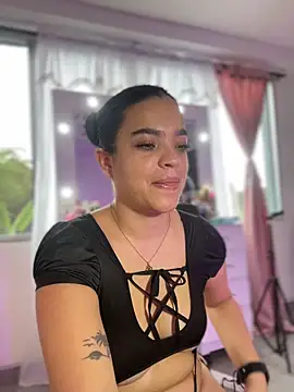 JuanitaMore01's cam snapshot