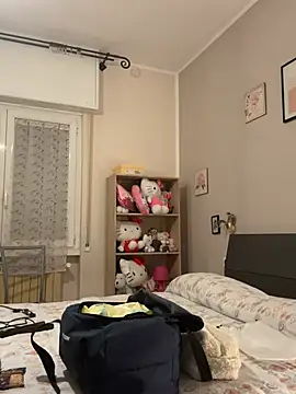 gatitalocahot's cam snapshot