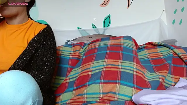 lupita84's cam snapshot