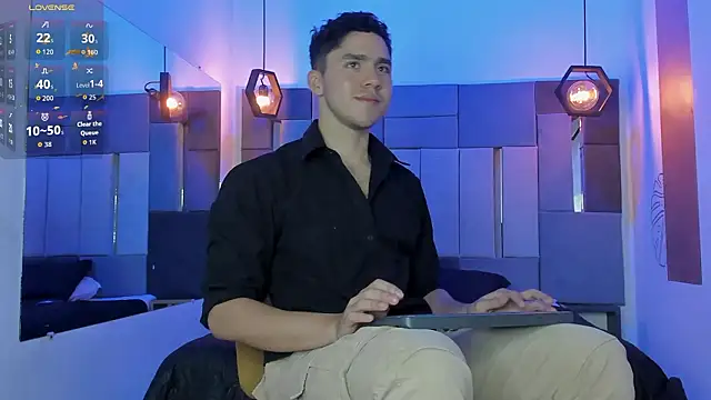 LiamNovak live sex cam