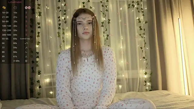 CarolinePepper's cam snapshot