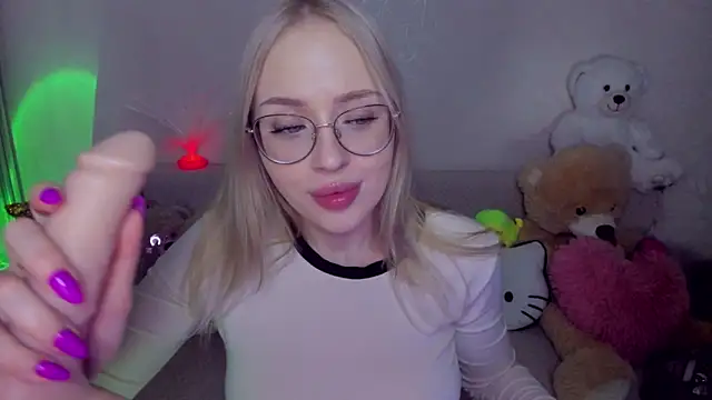 CeaneLino's cam snapshot