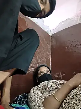 couplegk71 live sex cam