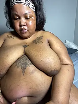 MissLola27's cam snapshot