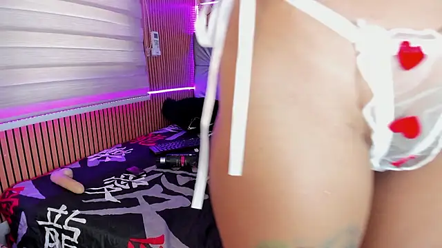 charlotteone's cam snapshot