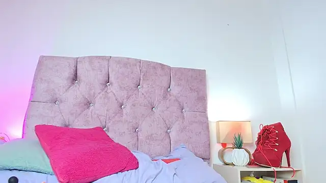 Skye_Moore's cam snapshot