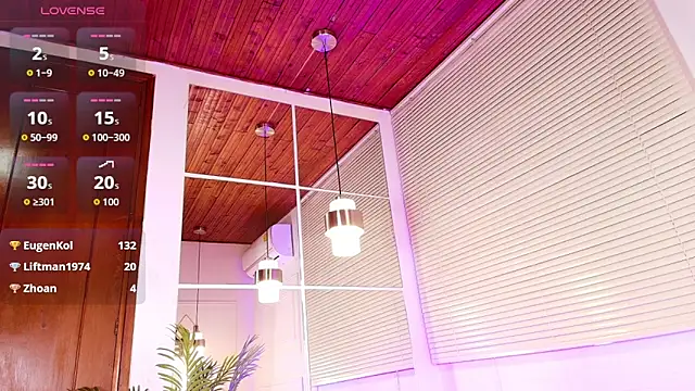 emily_burton18's cam snapshot