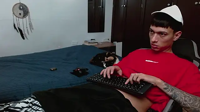 aaron_blug live sex cam