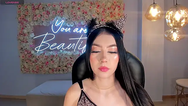 BriannaFox1 live sex cam