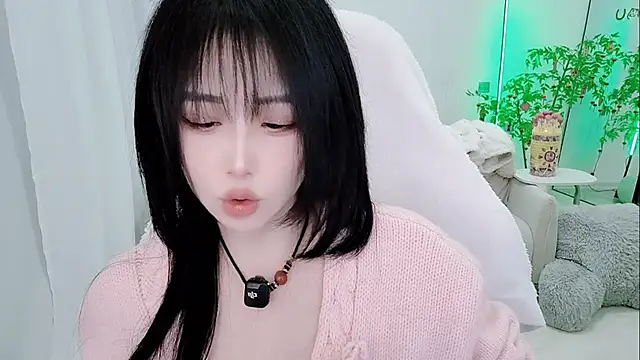 Evangelin-e live sex cam