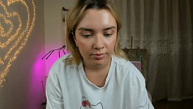 BrightDani's cam snapshot