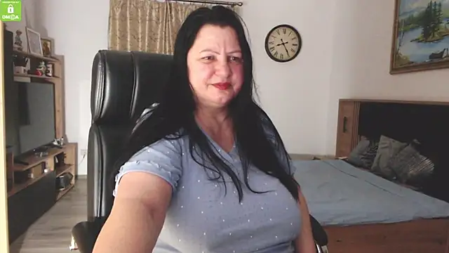 Zulemasecrets's cam snapshot