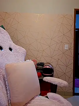 Irresistible24's cam snapshot