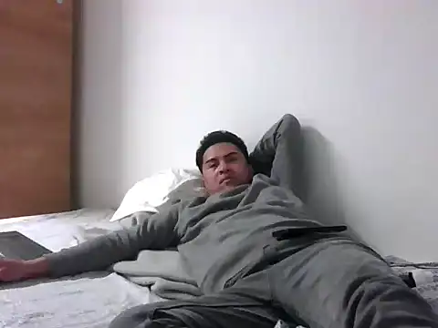 sweetpinoy2027 live sex cam