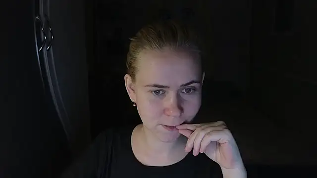 Riley_Roo's cam snapshot