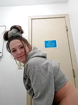 Bakedroll333 live sex cam