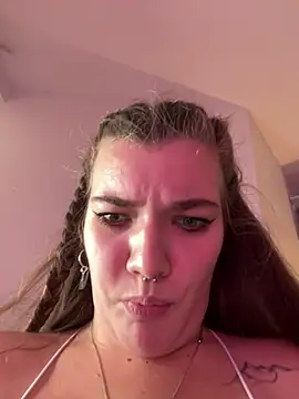 Holy_Tereza's cam snapshot