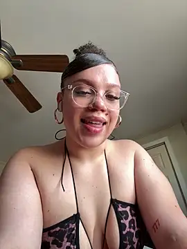 QueenNuttCollector's cam snapshot