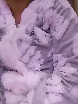 Rouzalinda_1's cam snapshot