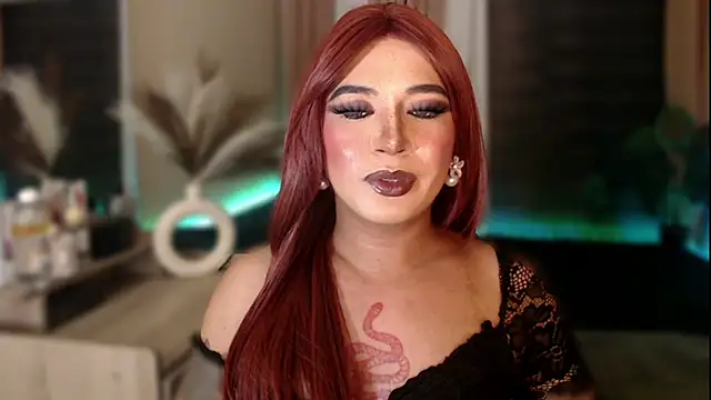 mslilly_croft's cam snapshot