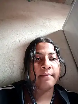 Giselabrunette25 live sex cam