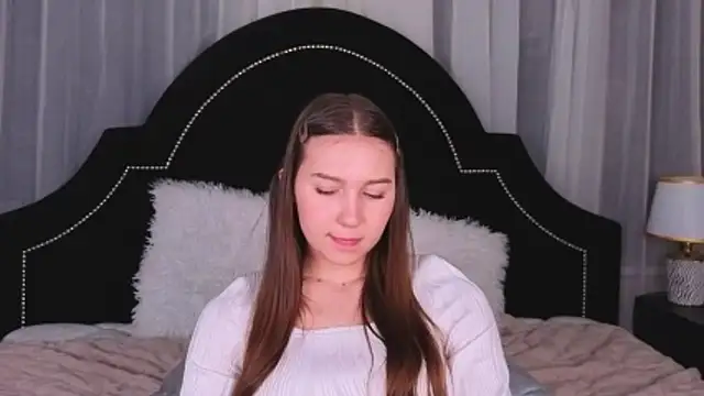 OliviaLay live sex cam